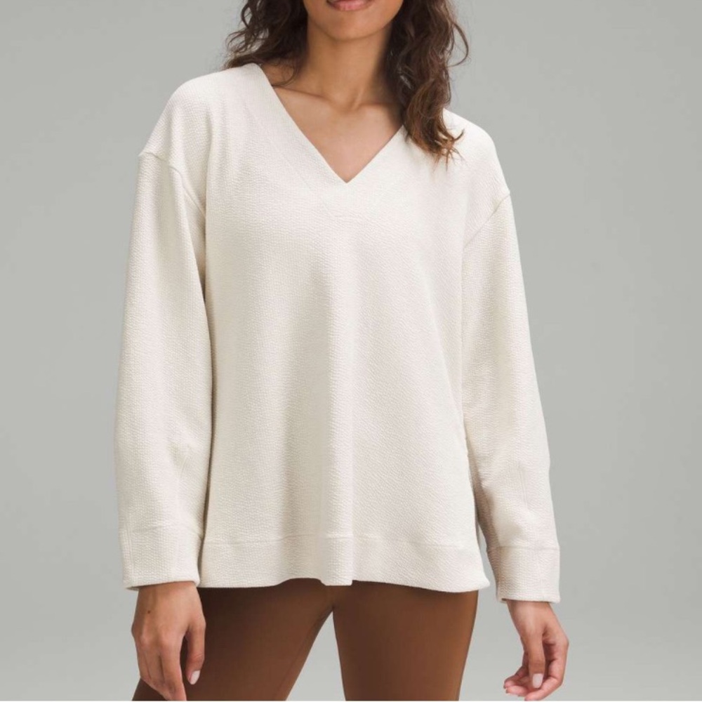 Lululemon Textured V-Neck Pullover Bone